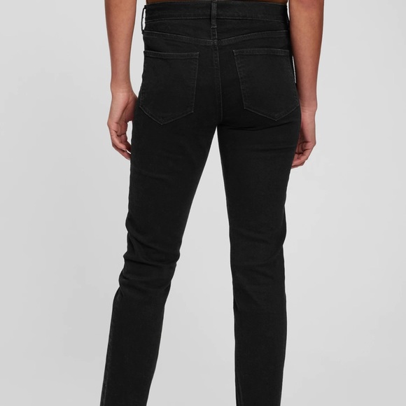 NWT Gap Mid Rise Vintage Slim Jeans with Washwell (Black) - Picture 2 of 8